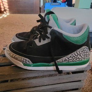 Retro 3 Jordans Green